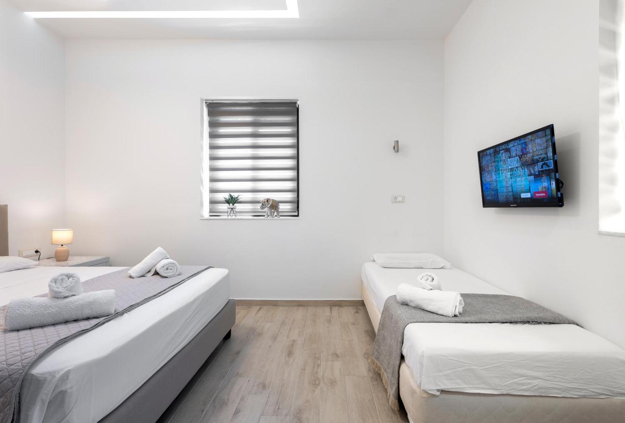 Reborn Luxury * Rhodes City