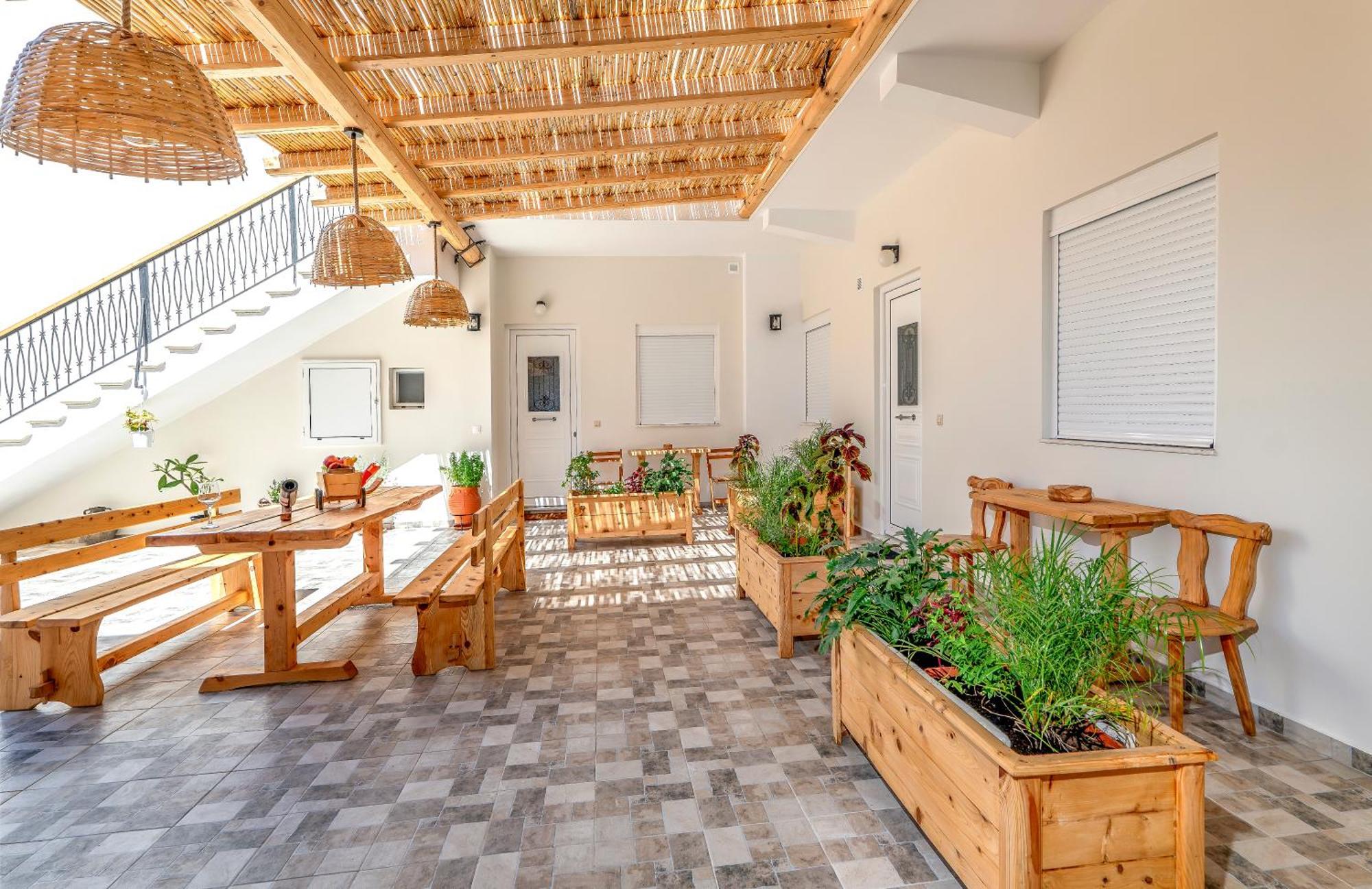 Reborn Luxury * Rhodes City