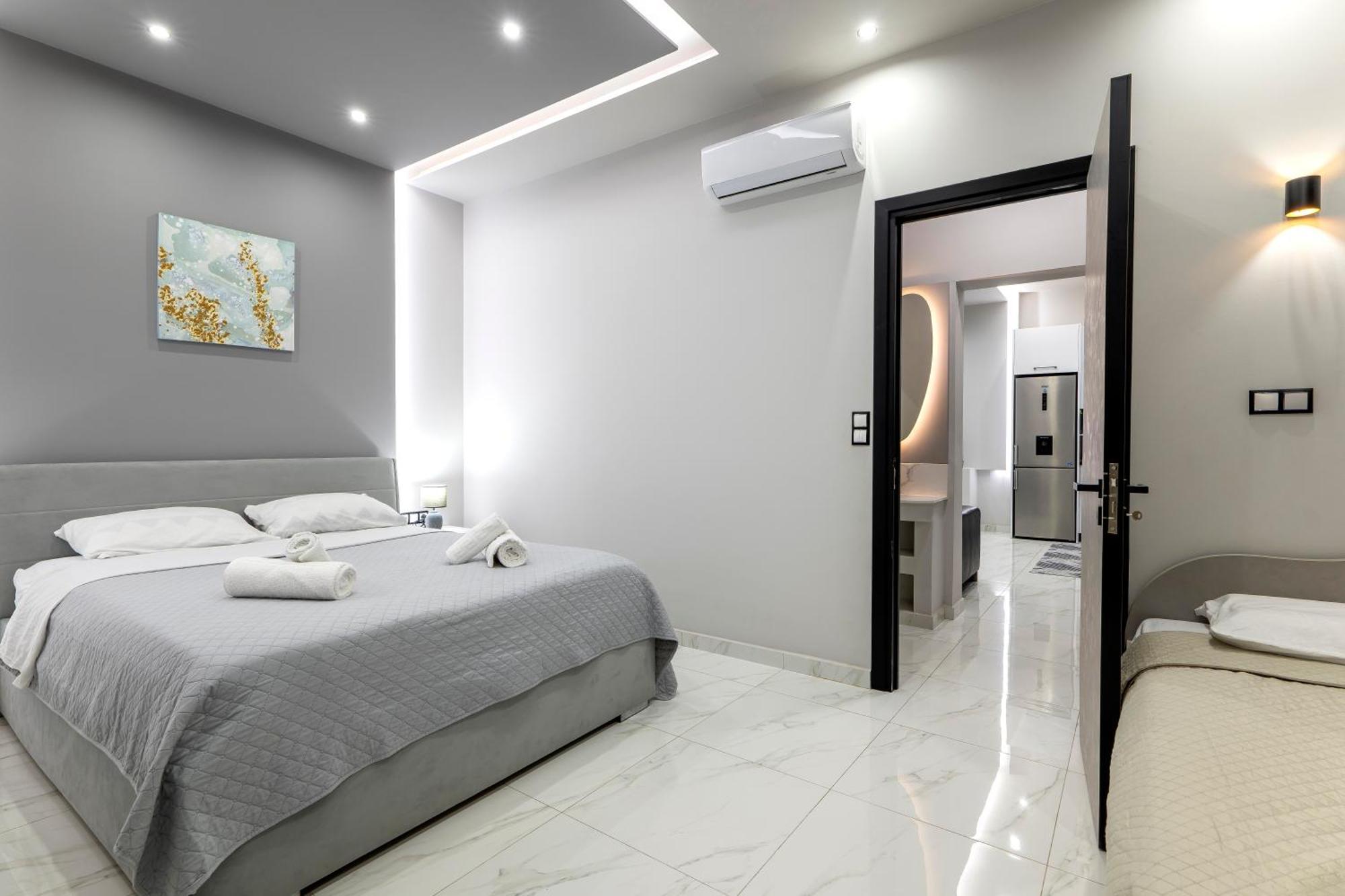 Apartment Reborn Luxury
